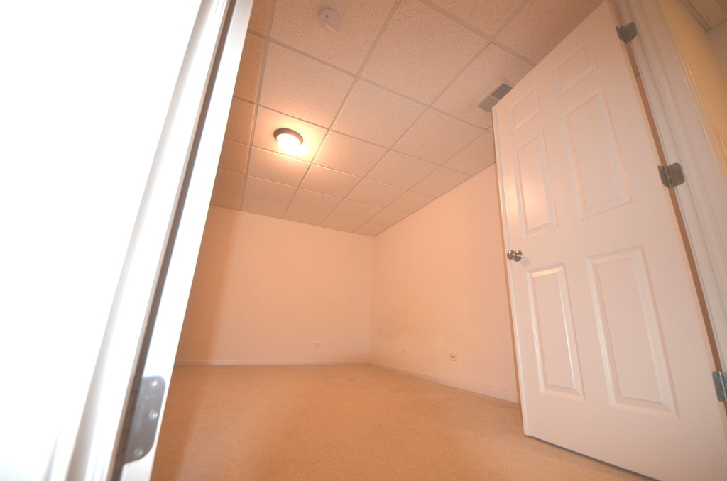 1577 S Kembley Avenue - Photo 26