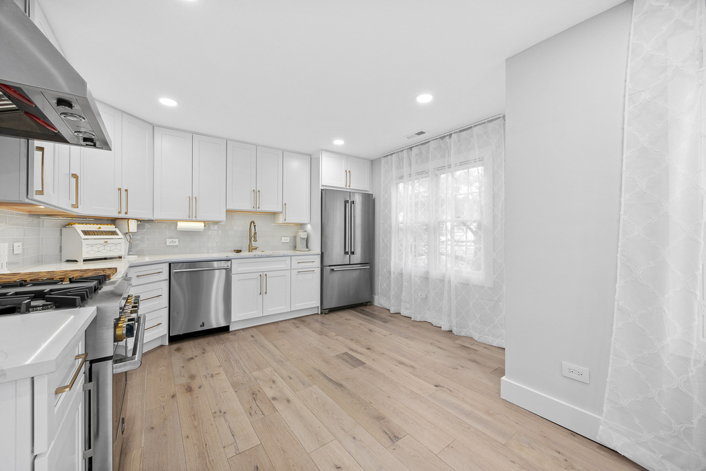 1504 Aberdeen Court - Photo 11