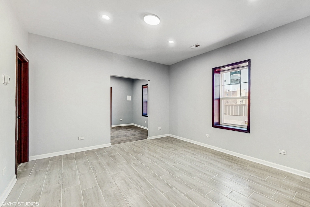 6808 N Clark Street - Photo 9