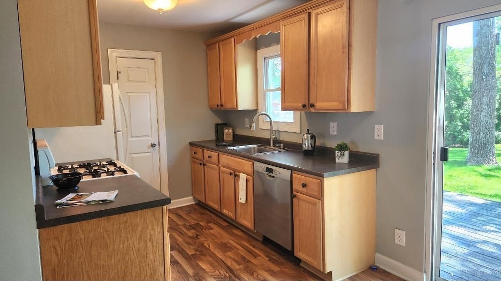 608 Sheridan Drive - Photo 6