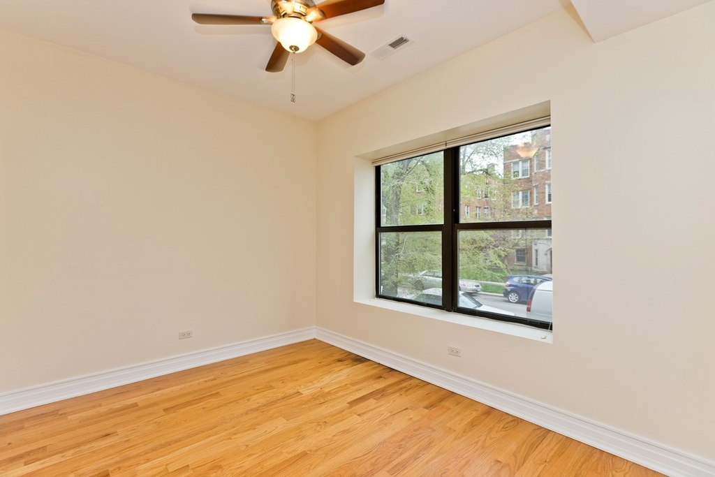 1640 W Fargo Avenue - Photo 11