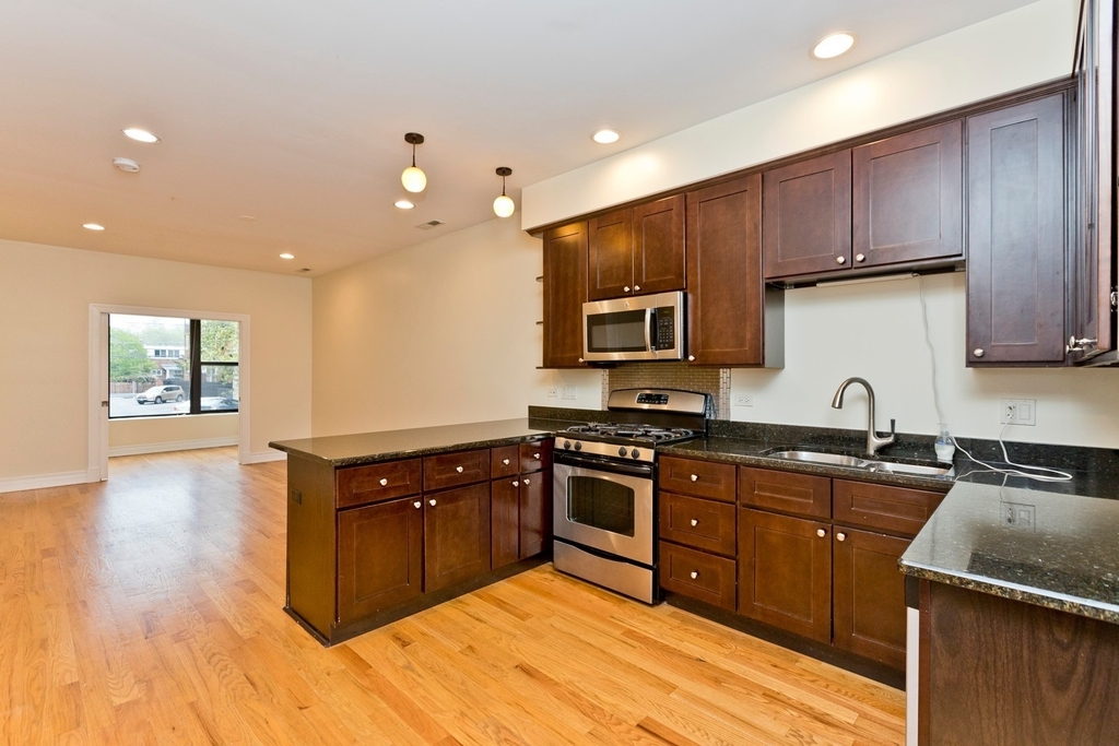 1640 W Fargo Avenue - Photo 5