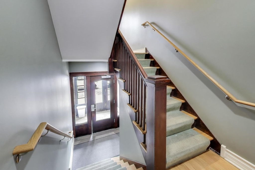 1640 W Fargo Avenue - Photo 3