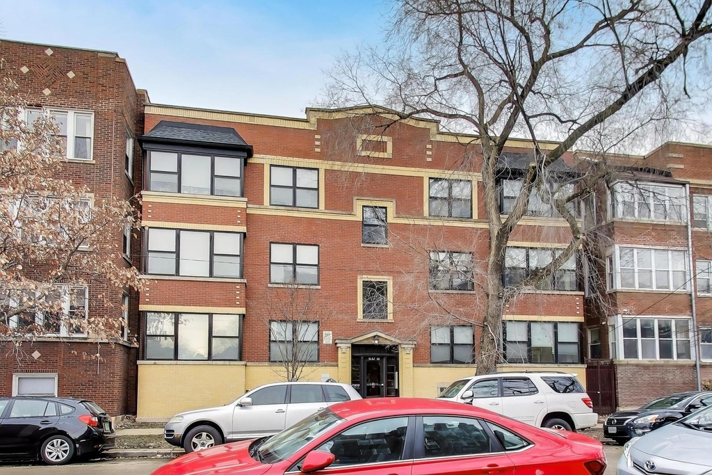 1640 W Fargo Avenue - Photo 1