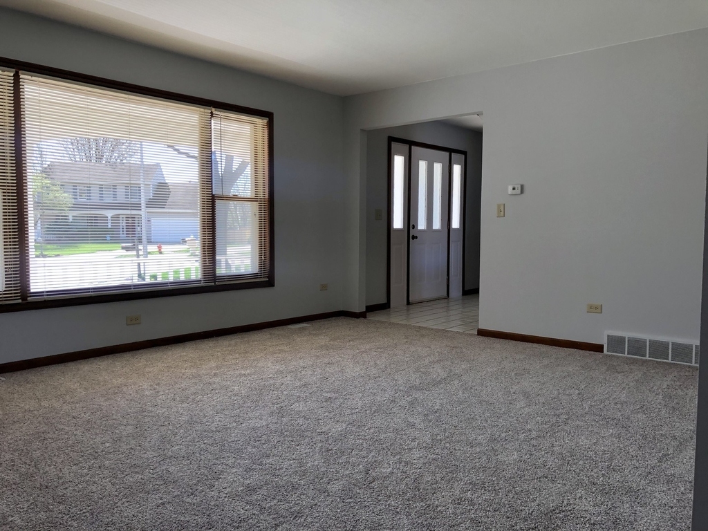 677 Sacramento Court - Photo 8