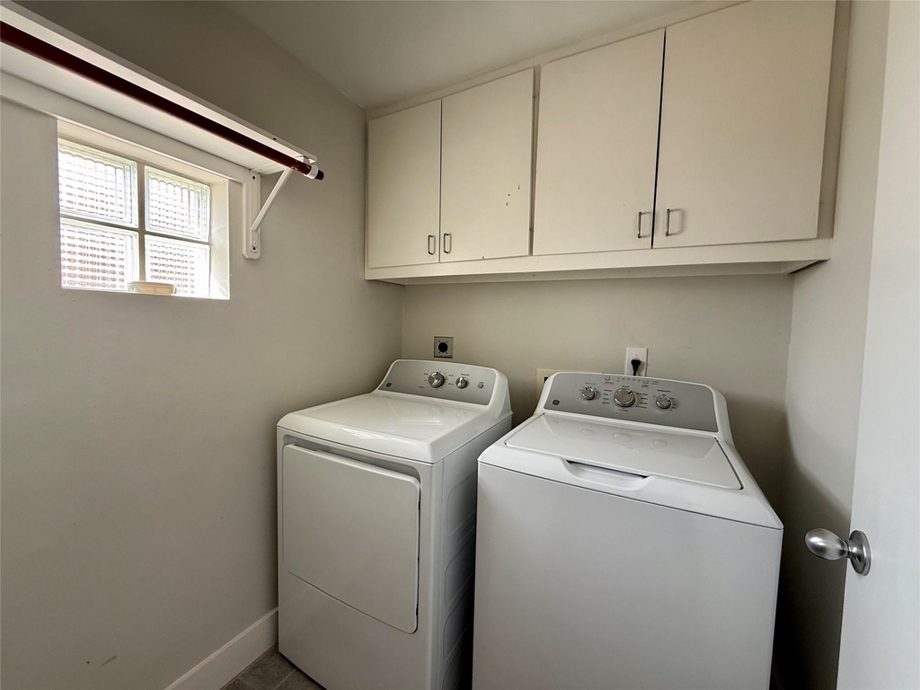 9833 Sandra Ann Court - Photo 17