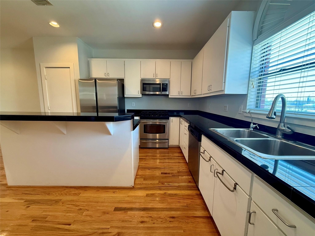 9833 Sandra Ann Court - Photo 16