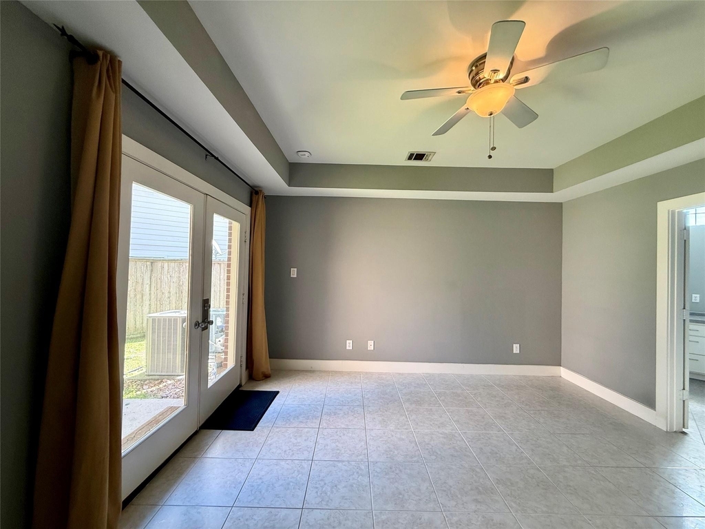 9833 Sandra Ann Court - Photo 3
