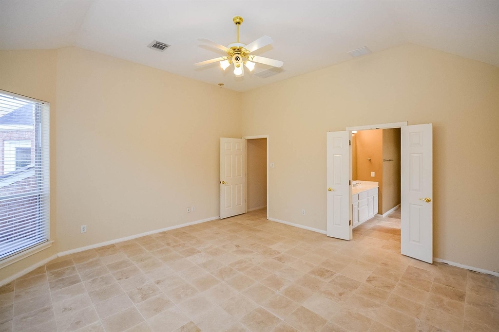 3211 Chapel Creek Way - Photo 13