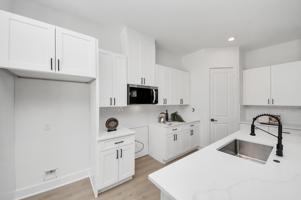 860 Rachel Street Street - Photo 11
