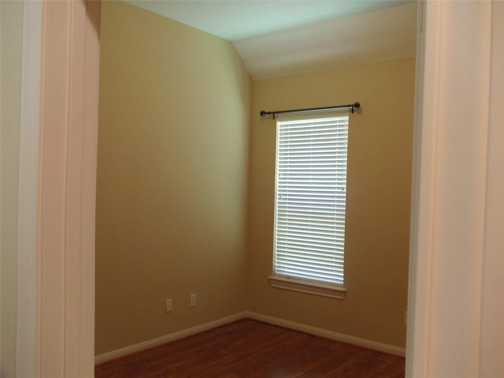 2510 Cambria Court - Photo 7