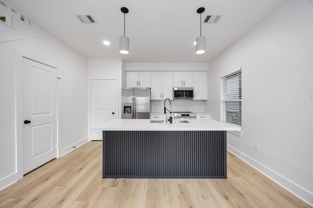 3327 Cornell Street - Photo 13