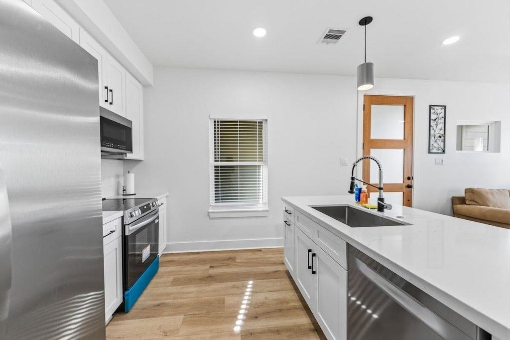 3327 Cornell Street - Photo 7