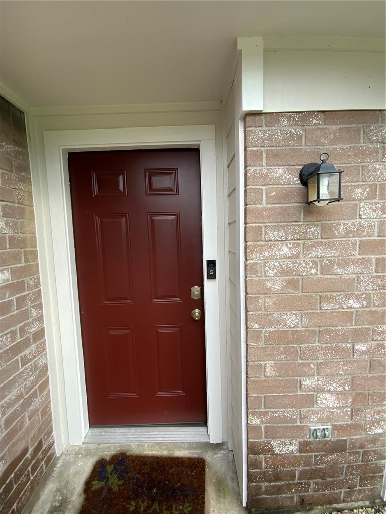 5027 Kleinway Dr - Photo 2