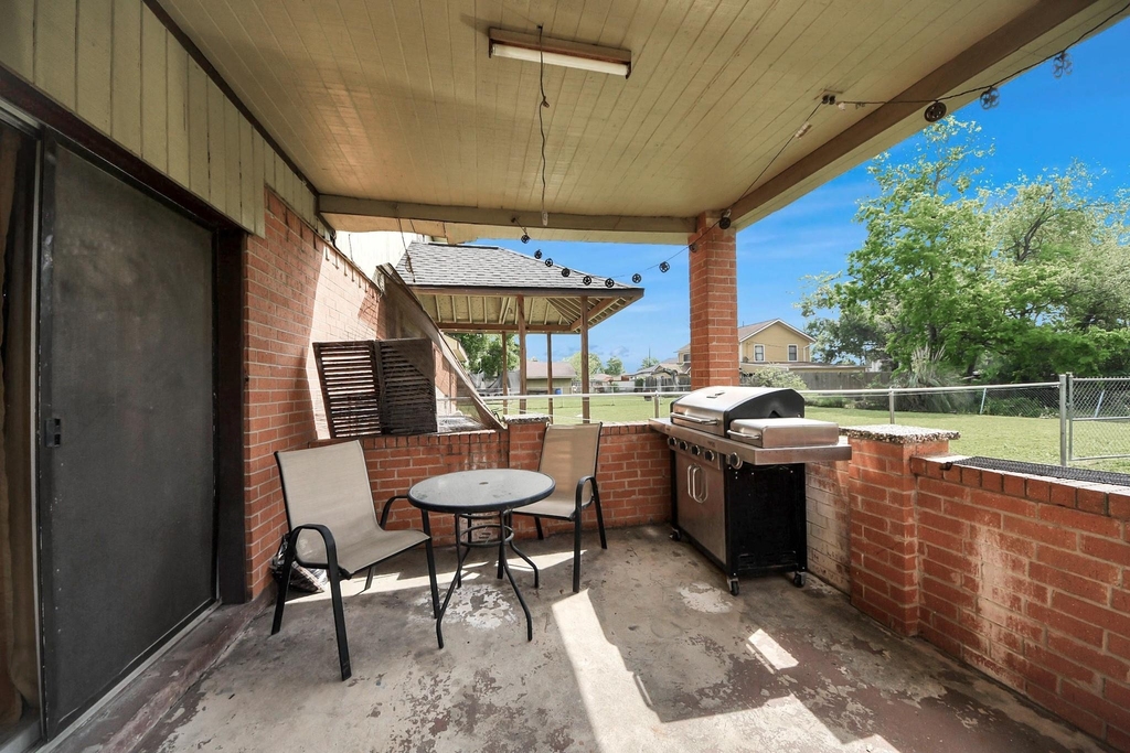 17018 Water Oak Drive - Photo 46