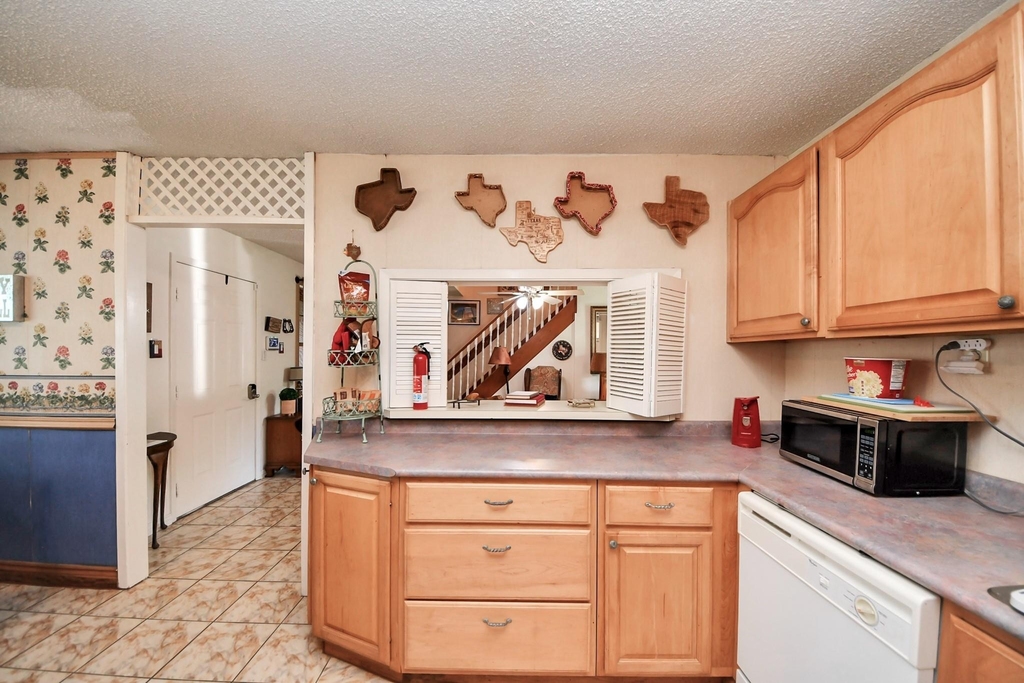 17018 Water Oak Drive - Photo 15