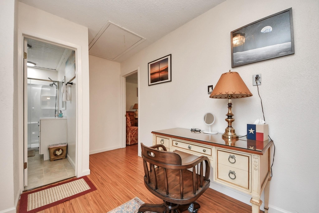 17018 Water Oak Drive - Photo 21