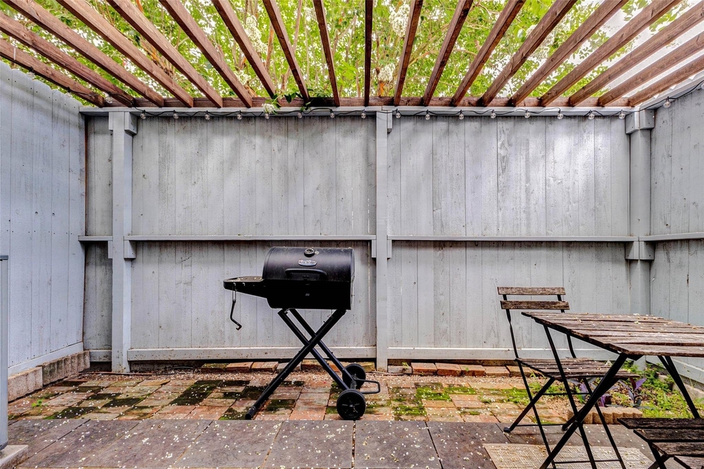 1212 Fairview Avenue - Photo 11