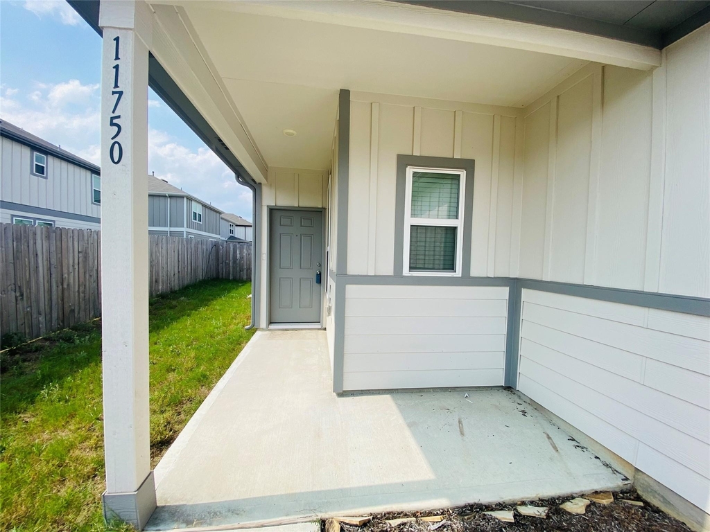 11750 Armadale Drive - Photo 3