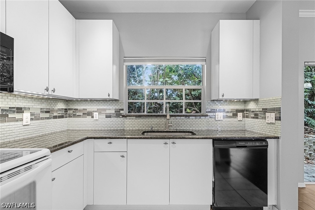3258 Tamara Drive - Photo 8