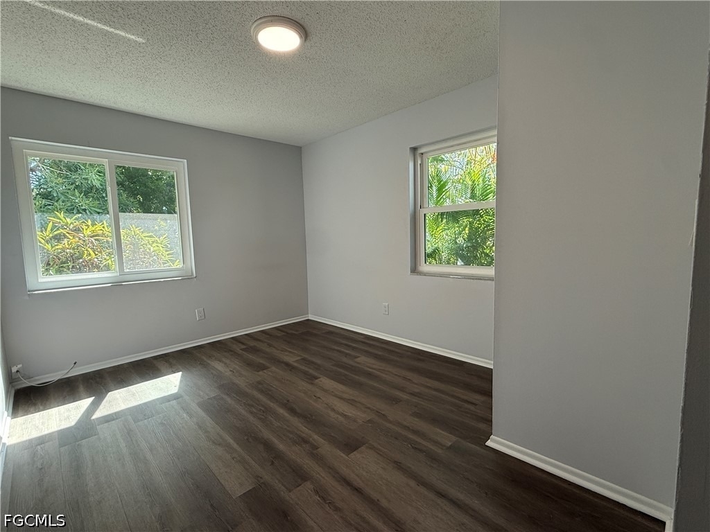 3510 Se 2nd Avenue - Photo 15