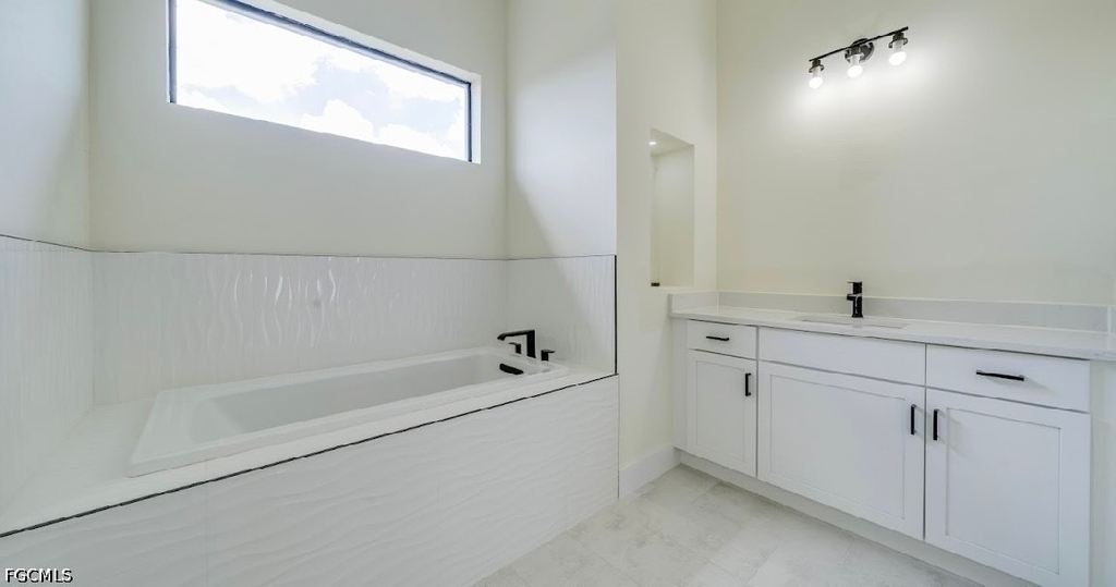 141 Sw 37 Place - Photo 18