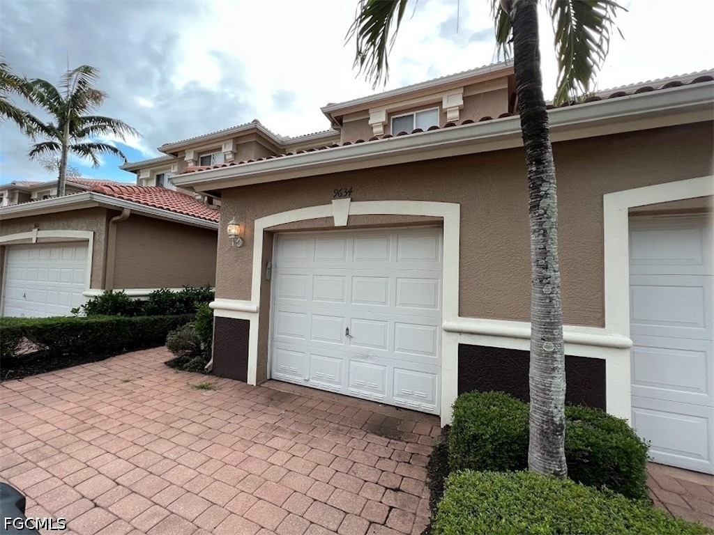 9634 Roundstone Circle - Photo 0