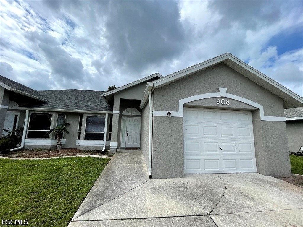 908 Cape Coral Parkway W - Photo 0