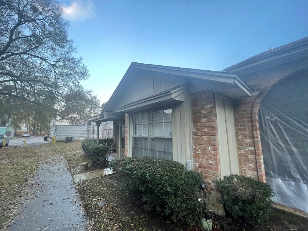 12335 W Village Drive - Photo 4