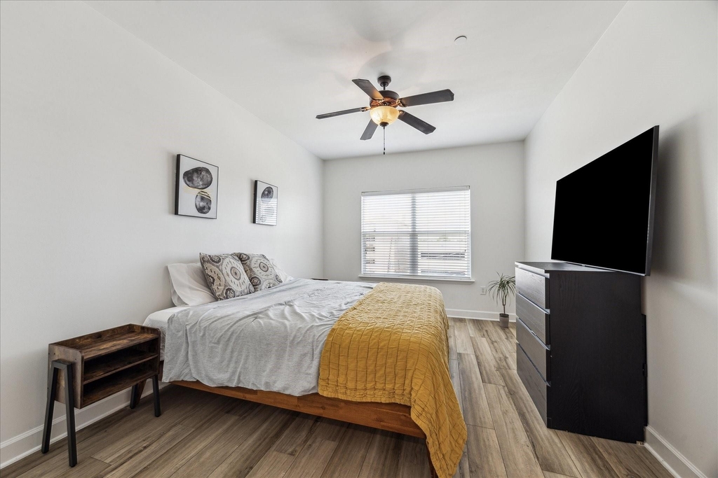 2203 Dorrington Street - Photo 7