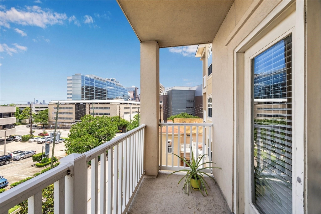 2203 Dorrington Street - Photo 3