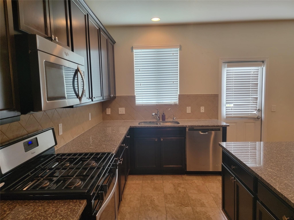 20135 Linden Spruce Lane - Photo 5