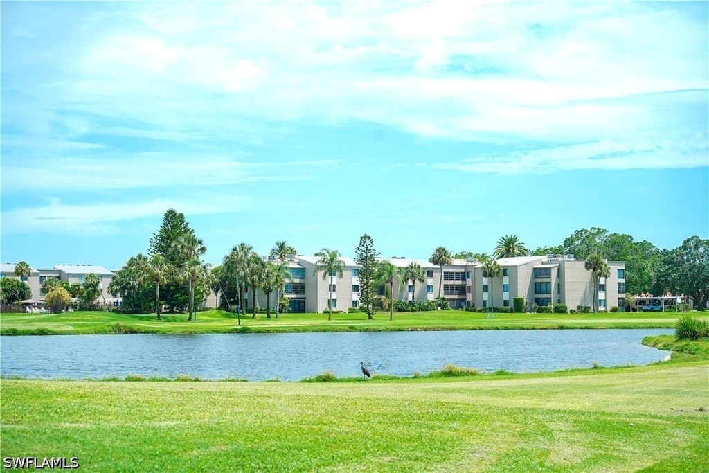 4105 Lakewood Boulevard - Photo 4