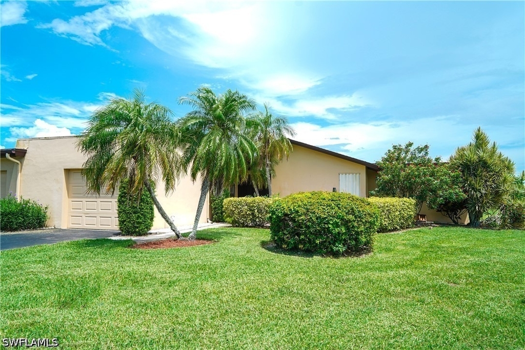 4105 Lakewood Boulevard - Photo 1