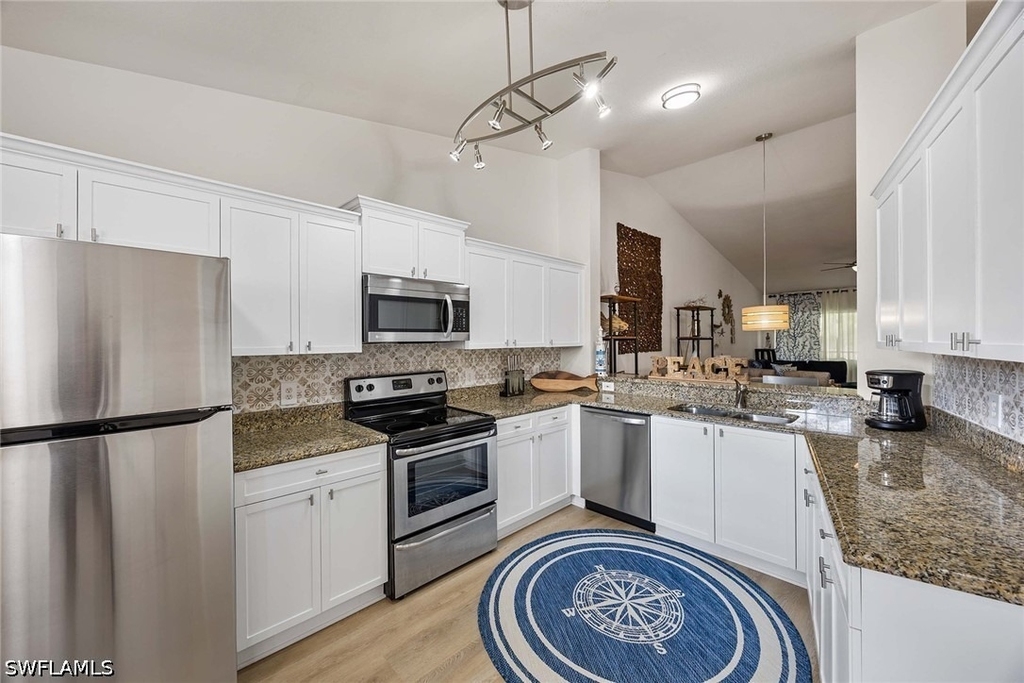 640 Luisa Lane - Photo 14