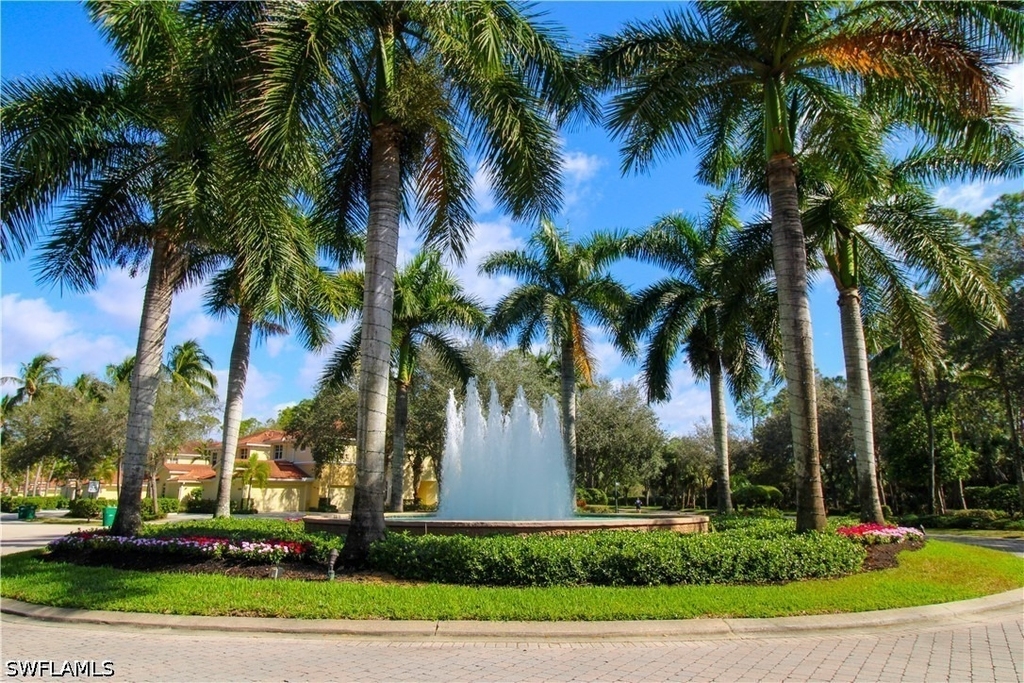 1912 Tarpon Bay Drive N - Photo 32