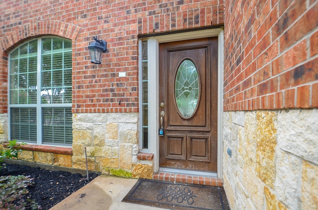 5218 Lacey Oak Meadow - Photo 3