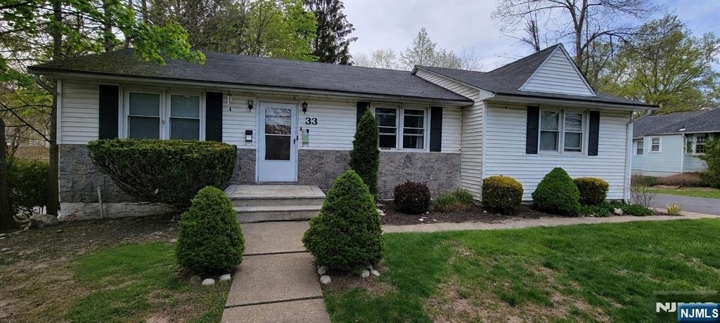 33 N Maple - Photo 0