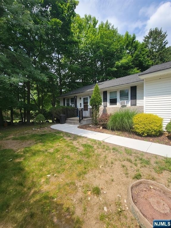 33 N Maple - Photo 1