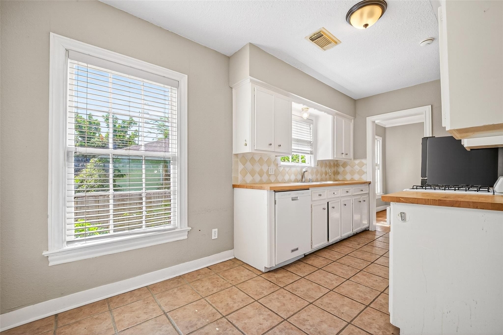 1210 Shearn Street - Photo 13
