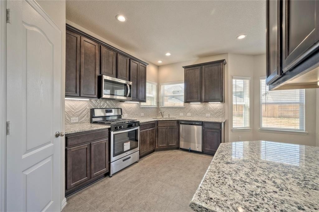5106 Eagle Falls Lane - Photo 5