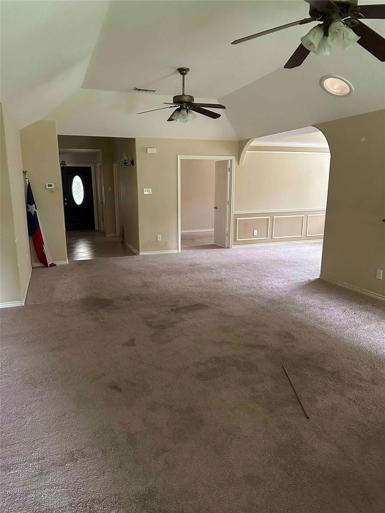 1104 Hidden Oaks Street - Photo 5