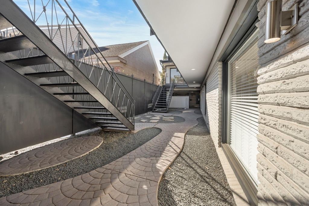 234 Westheimer Road - Photo 3