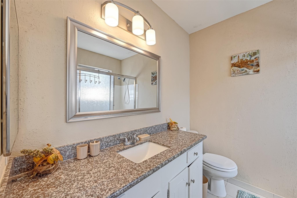 2121 Fountain View Drive - Photo 24