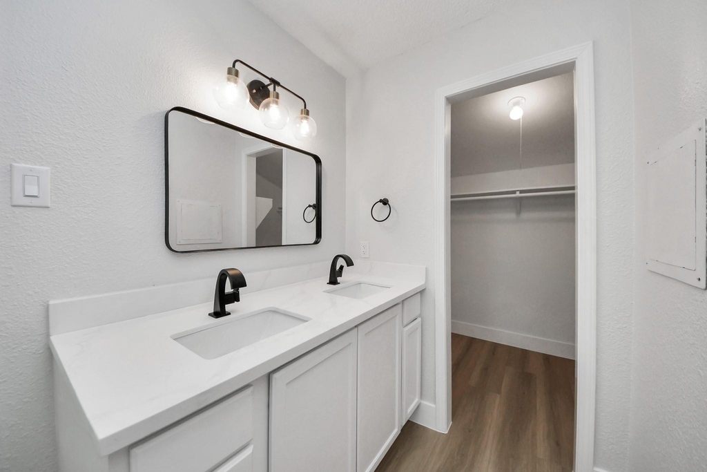 7427 Willow Oak Drive - Photo 8