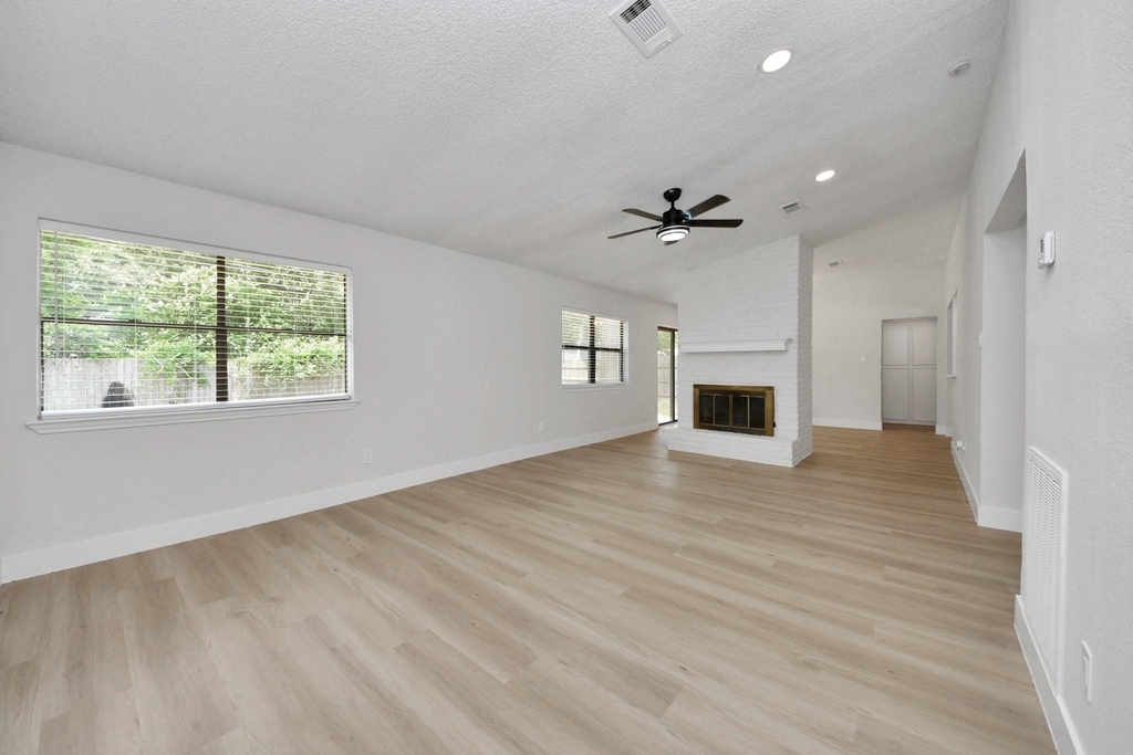 7427 Willow Oak Drive - Photo 18
