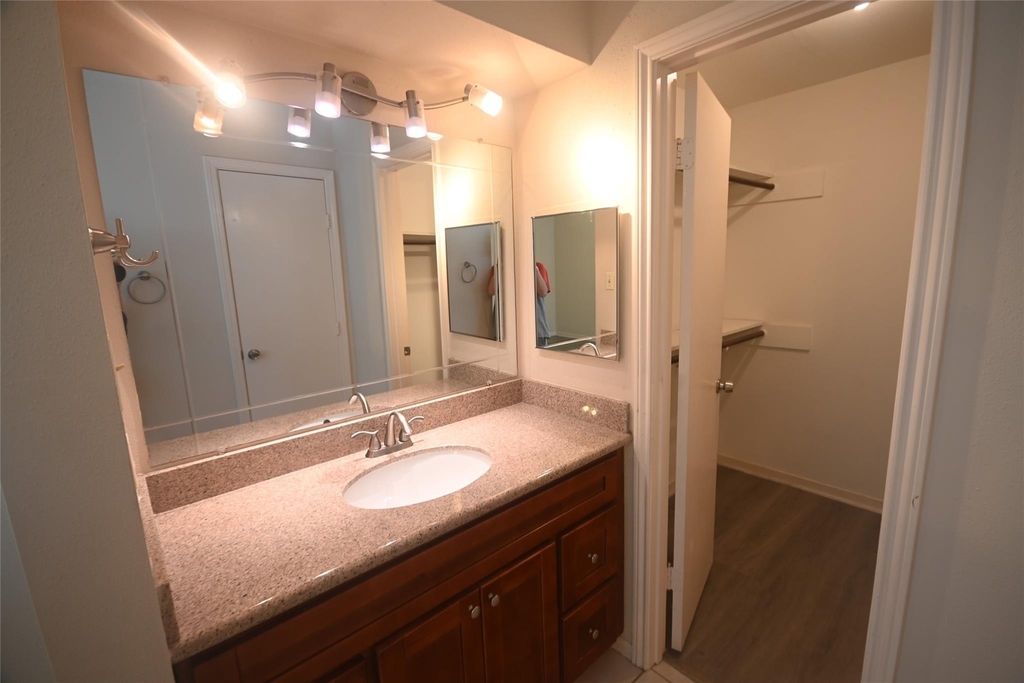 8314 La Roche Lane - Photo 13