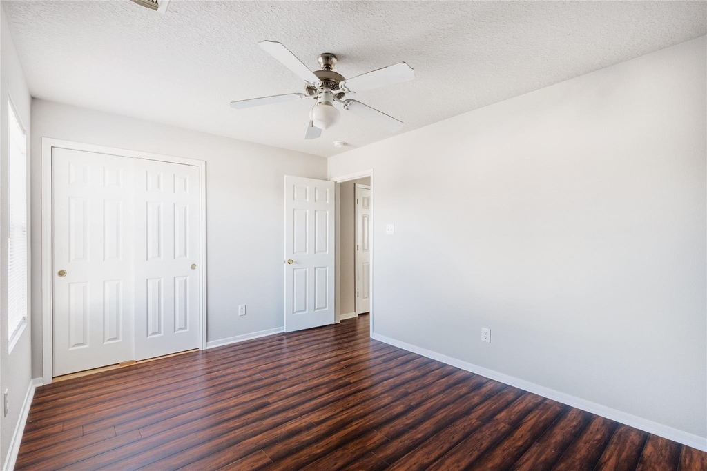15410 Fir Woods Lane - Photo 21