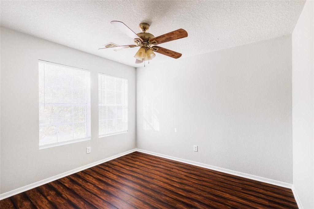15410 Fir Woods Lane - Photo 18