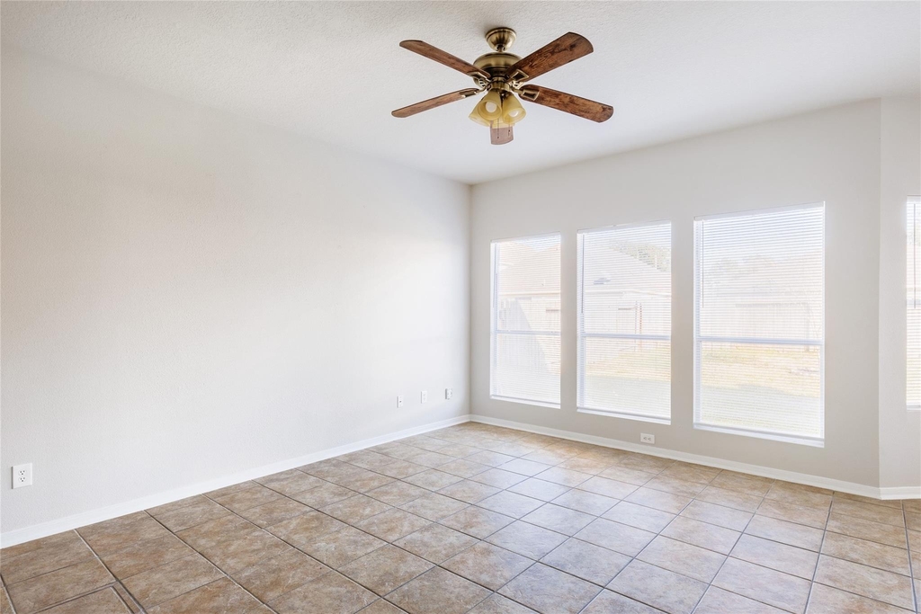 15410 Fir Woods Lane - Photo 4